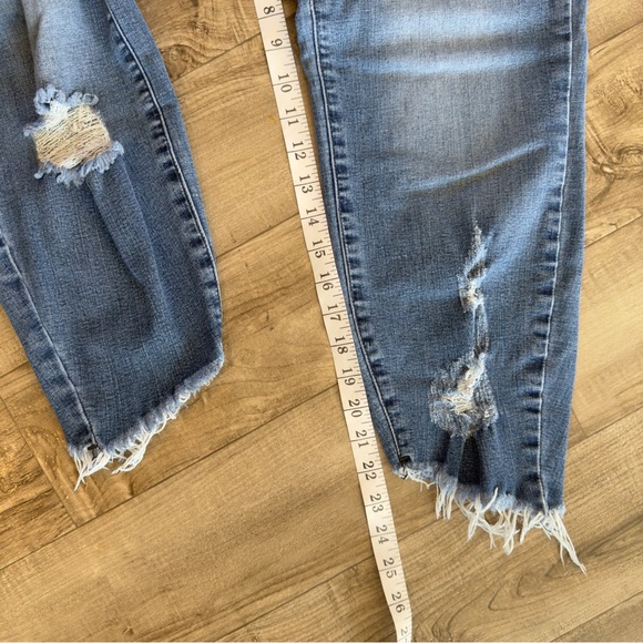Kancan distressed cropped raw hem jeans size 2XL - Picture 5 of 10